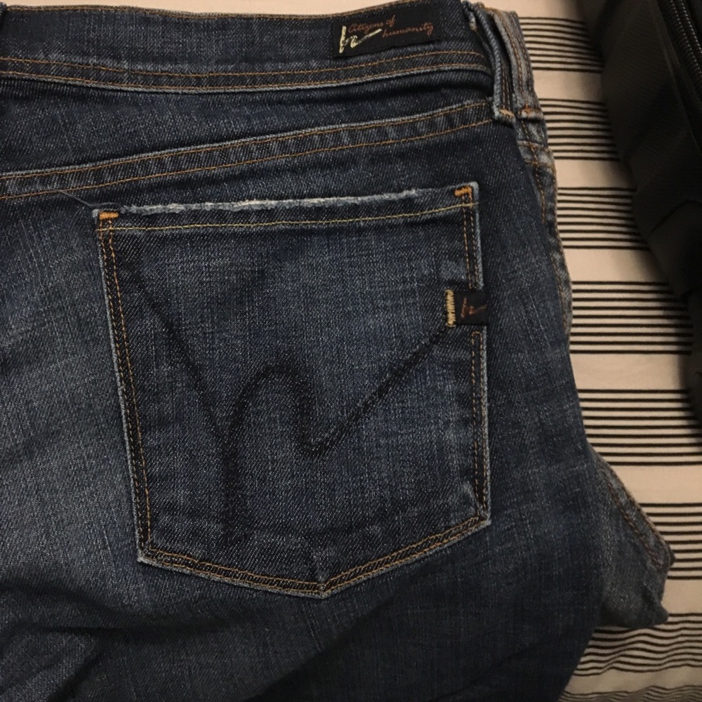 Women’s jeans